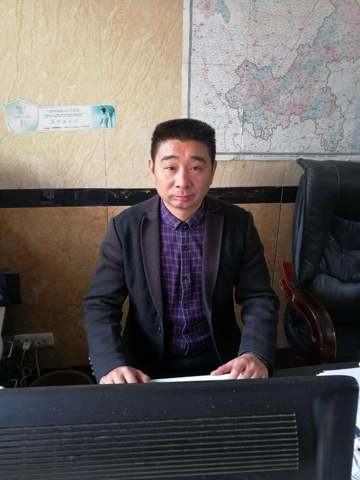 金艾陶瓷磚重慶大足區(qū)代理商胡洪軍：沒有做不成的事，只有不會做事的人