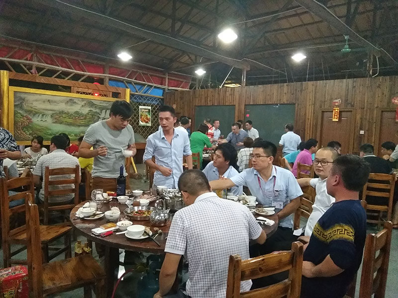 金艾陶喜迎三周年慶，感恩同行
